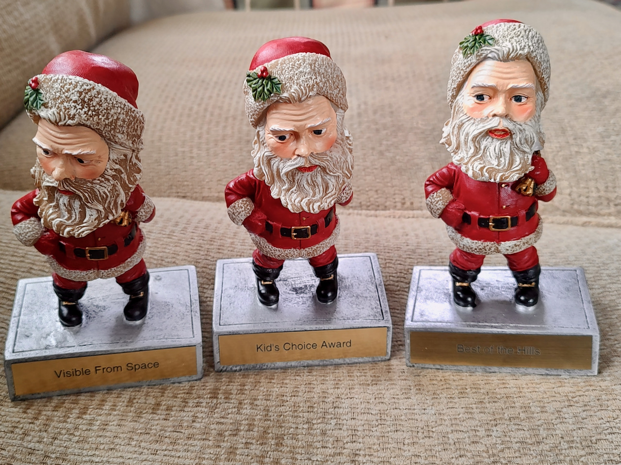 santa_bobbleheads_2023_large